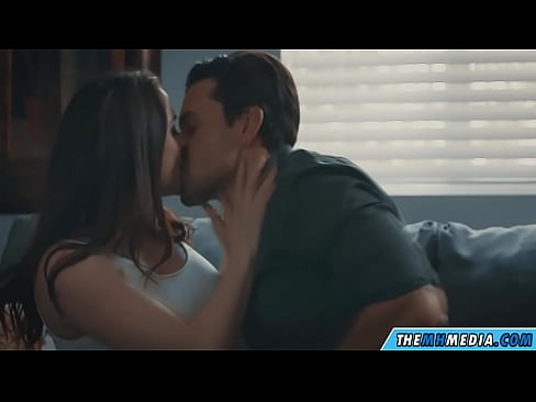 ❤️ Ρομαντικό σεξ με μια καλή μαμά με πλούσιο στήθος Όμορφο πορνό ❌️❤
